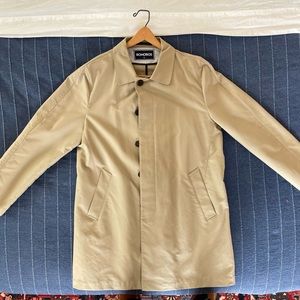 Bonobos men’s overcoat in tan. Size: Large.